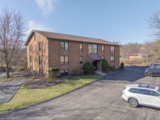600 Commerce Dr