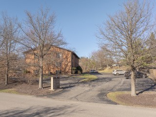 600 Commerce Dr