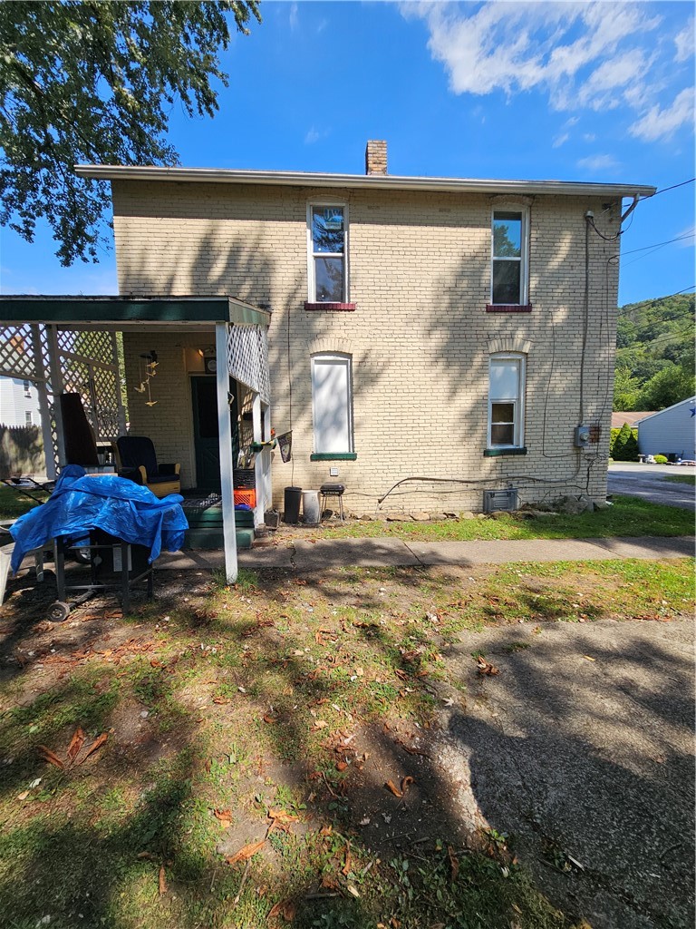 1808 3rd Ave