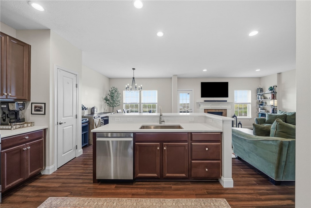 304 Sunrise Dr