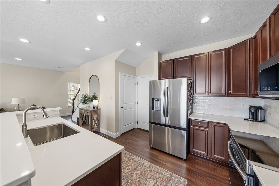 304 Sunrise Dr
