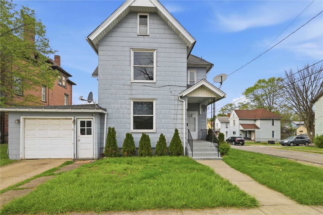 111 E Wallace Ave