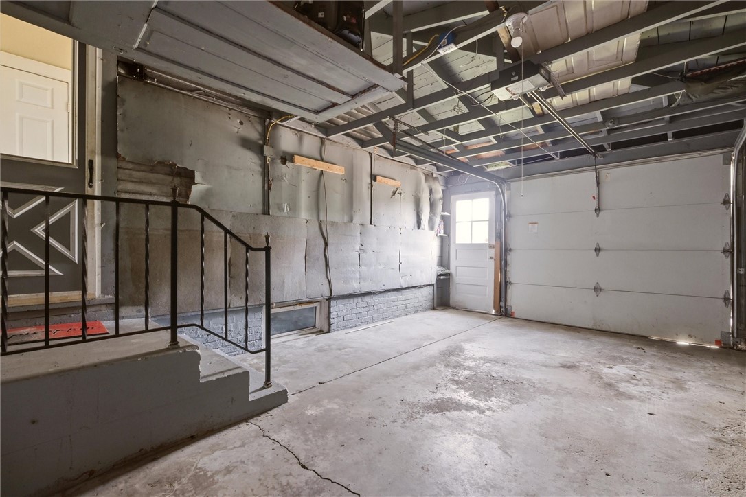 111 E Wallace Ave