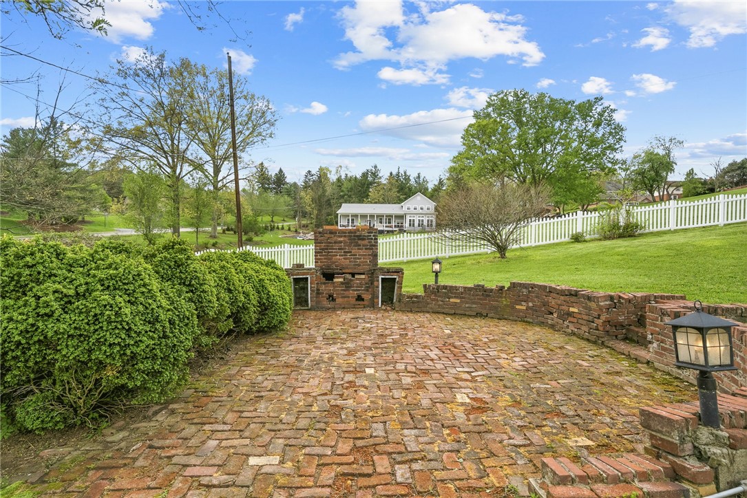 5564 Kings School Rd