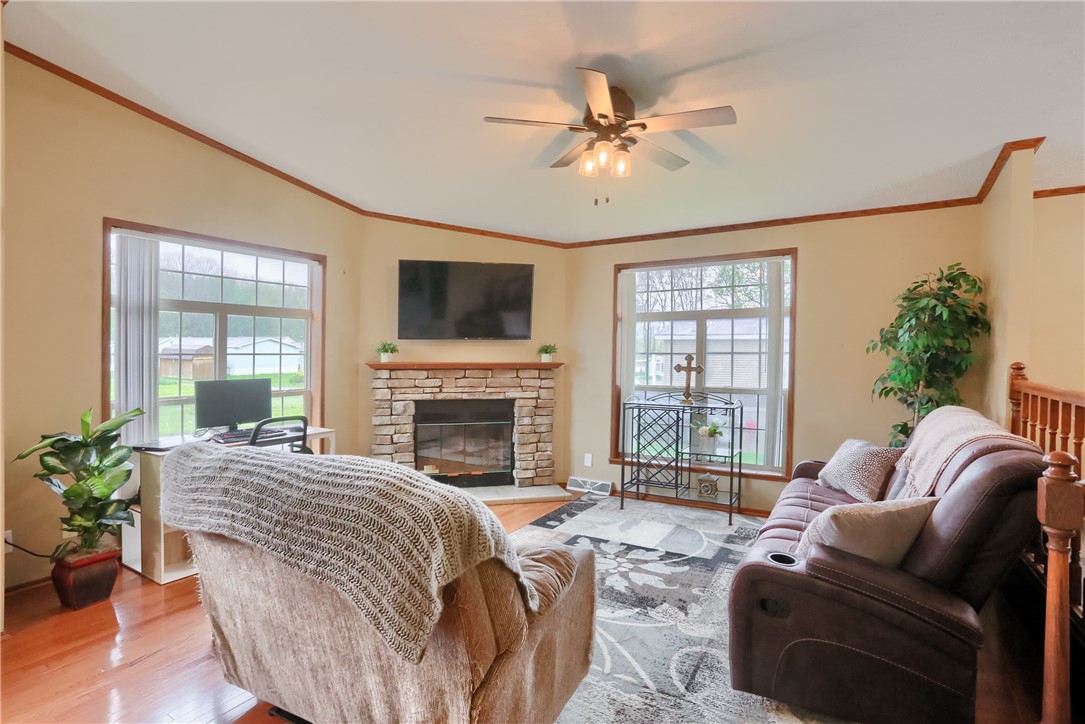 123 Merle Ln