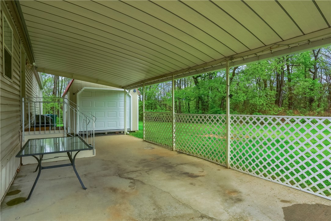123 Merle Ln