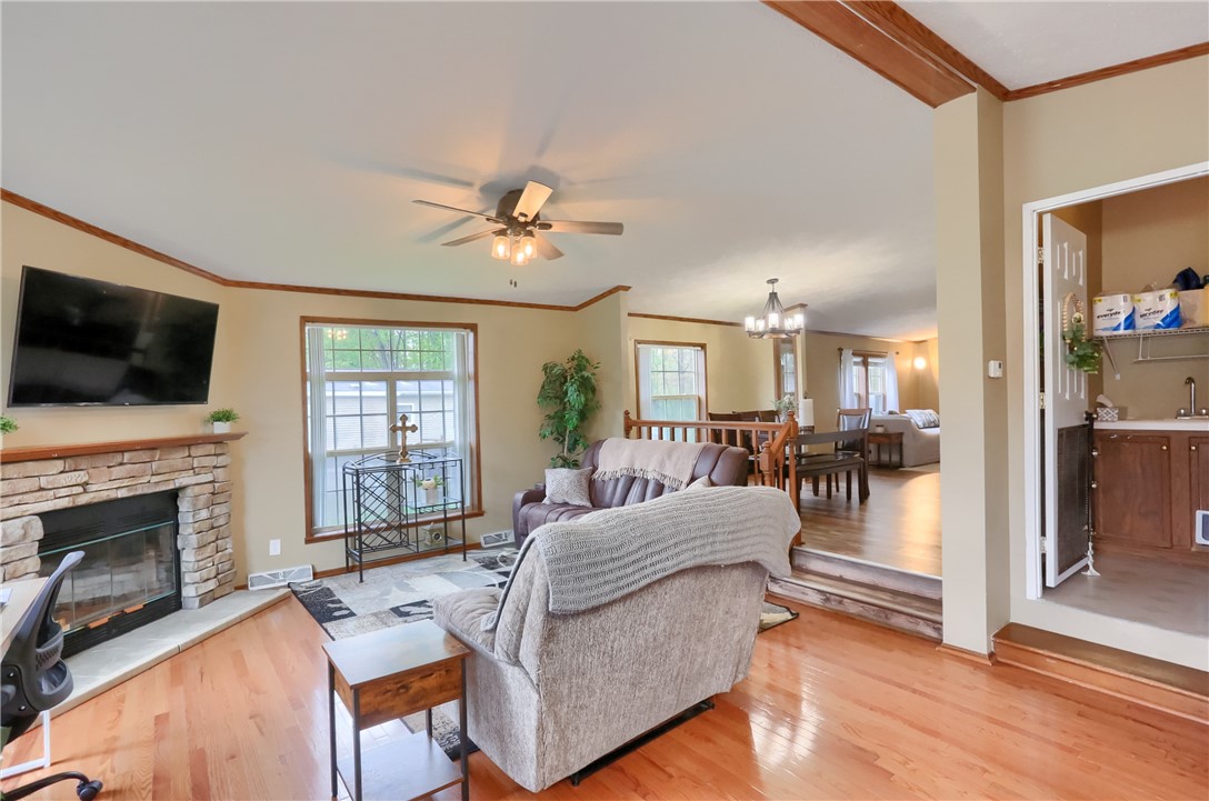 123 Merle Ln
