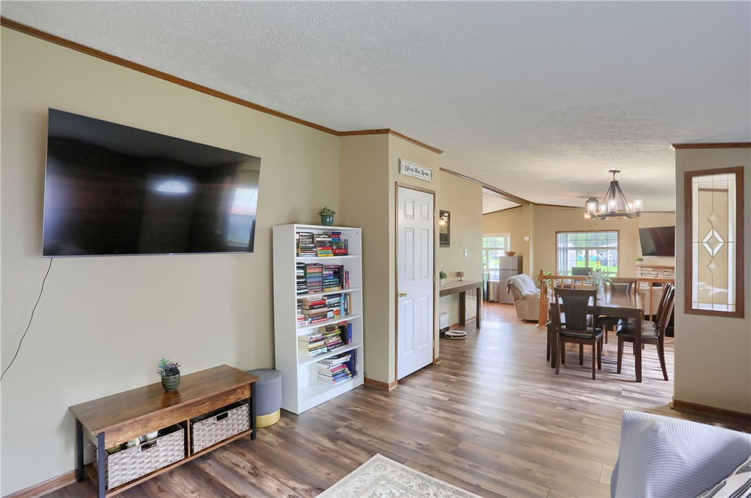 123 Merle Ln