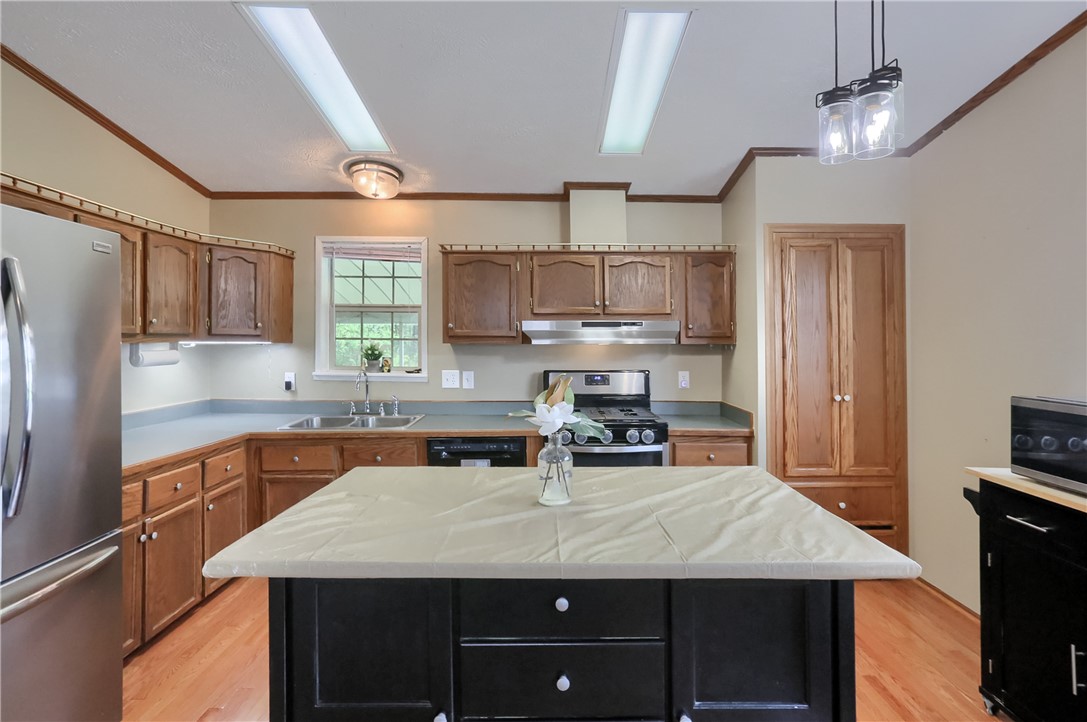 123 Merle Ln