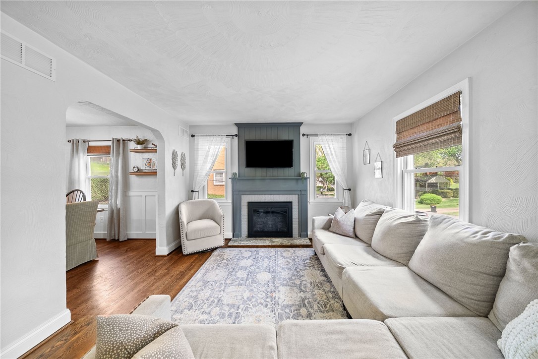 528 Glenrock Dr