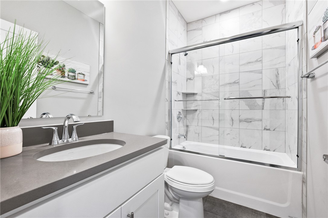 105 Deana Dr