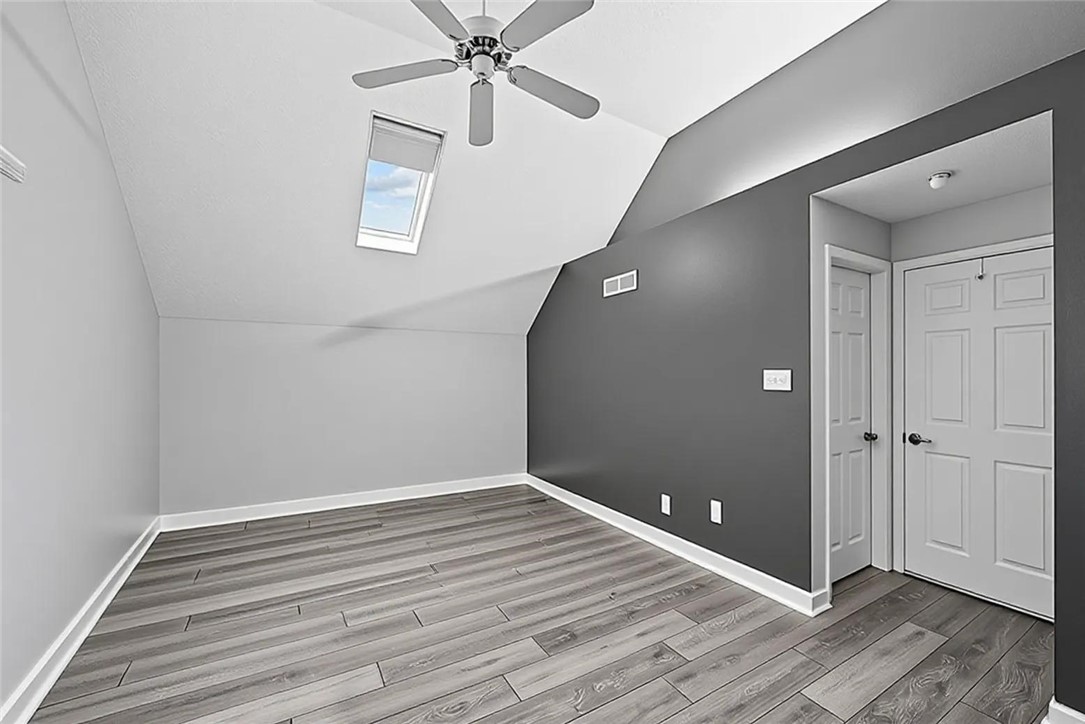 1217 Parkside Dr