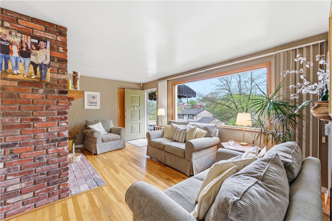 227 Minooka St