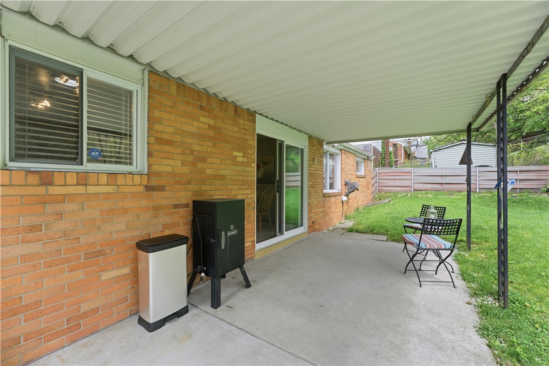 227 Minooka St