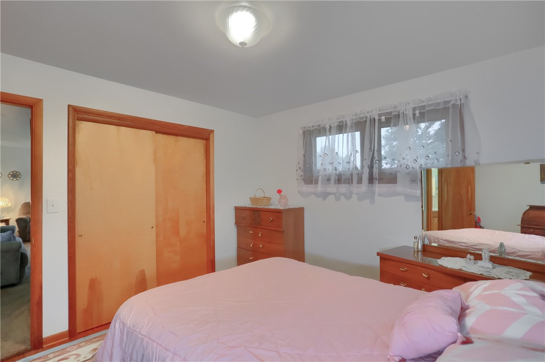 1211 Gale St
