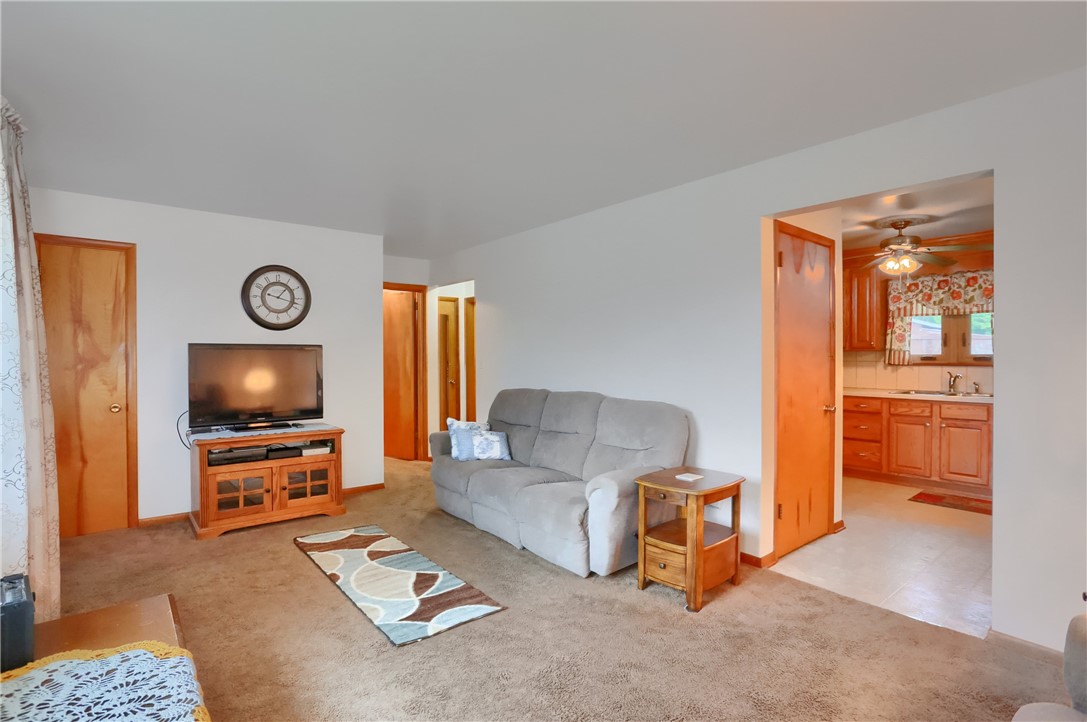 1211 Gale St