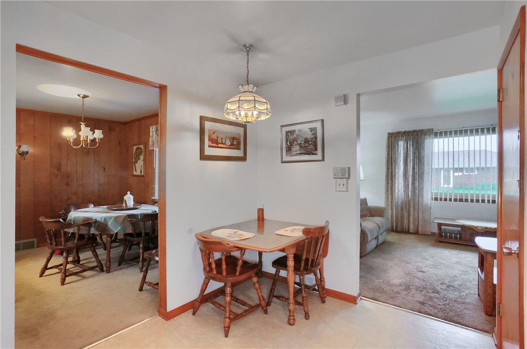 1211 Gale St