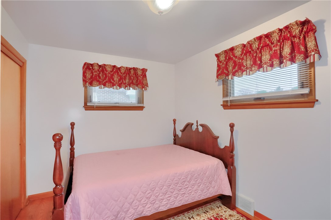 1211 Gale St