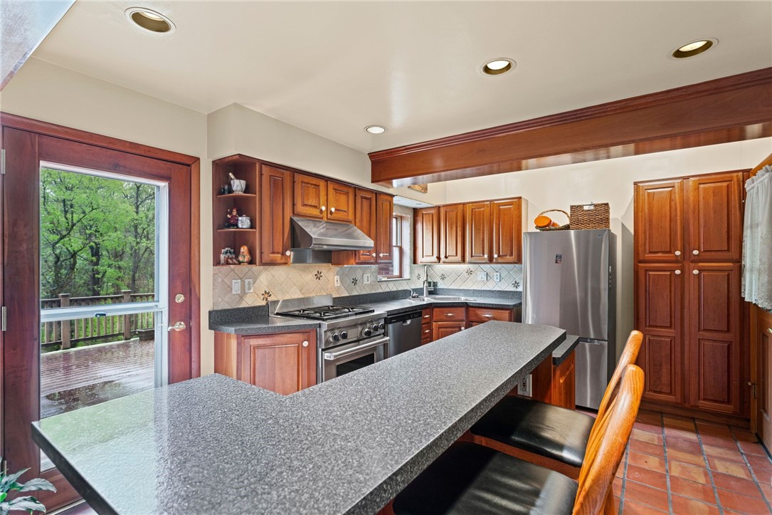 1445 Dutch Ridge Rd