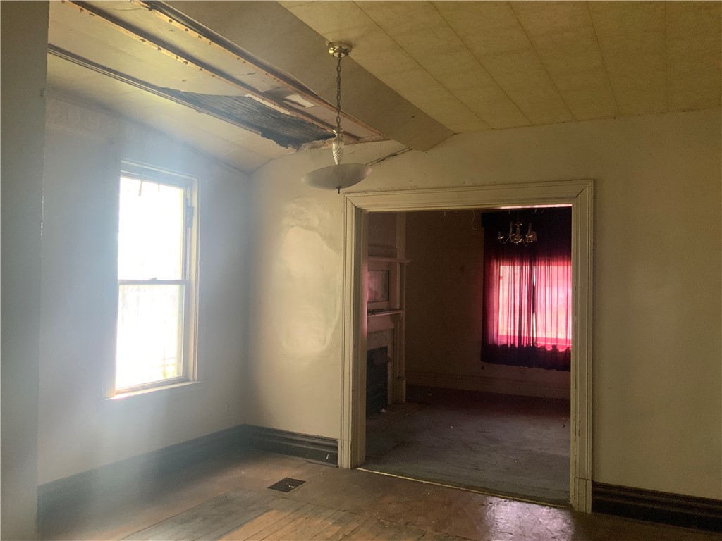 1102 Swissvale Ave