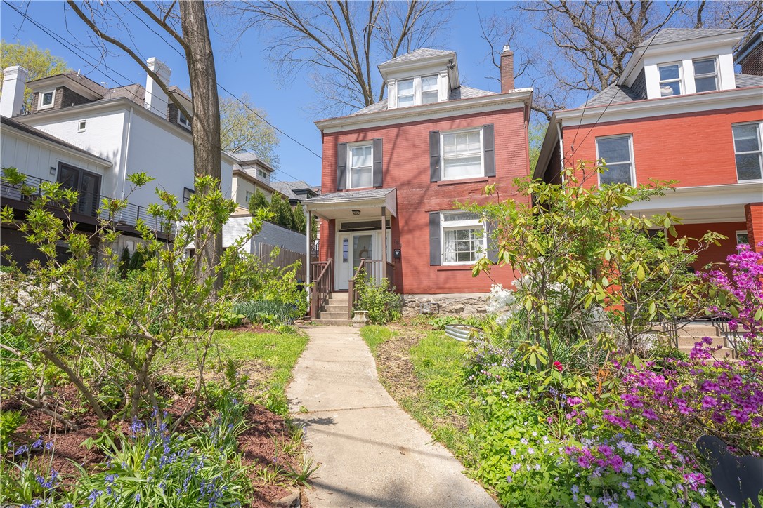 184 W Hutchinson Ave