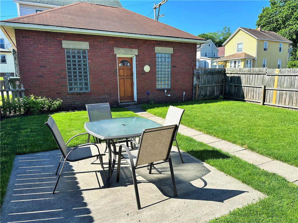425 Wayne Ave