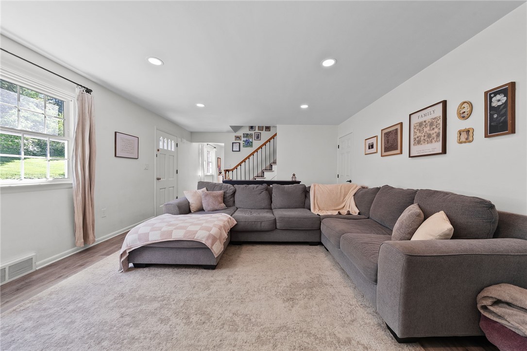 970 Beaver Grade Rd