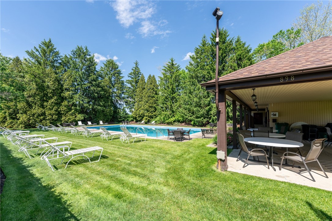 1551 Merion Ln