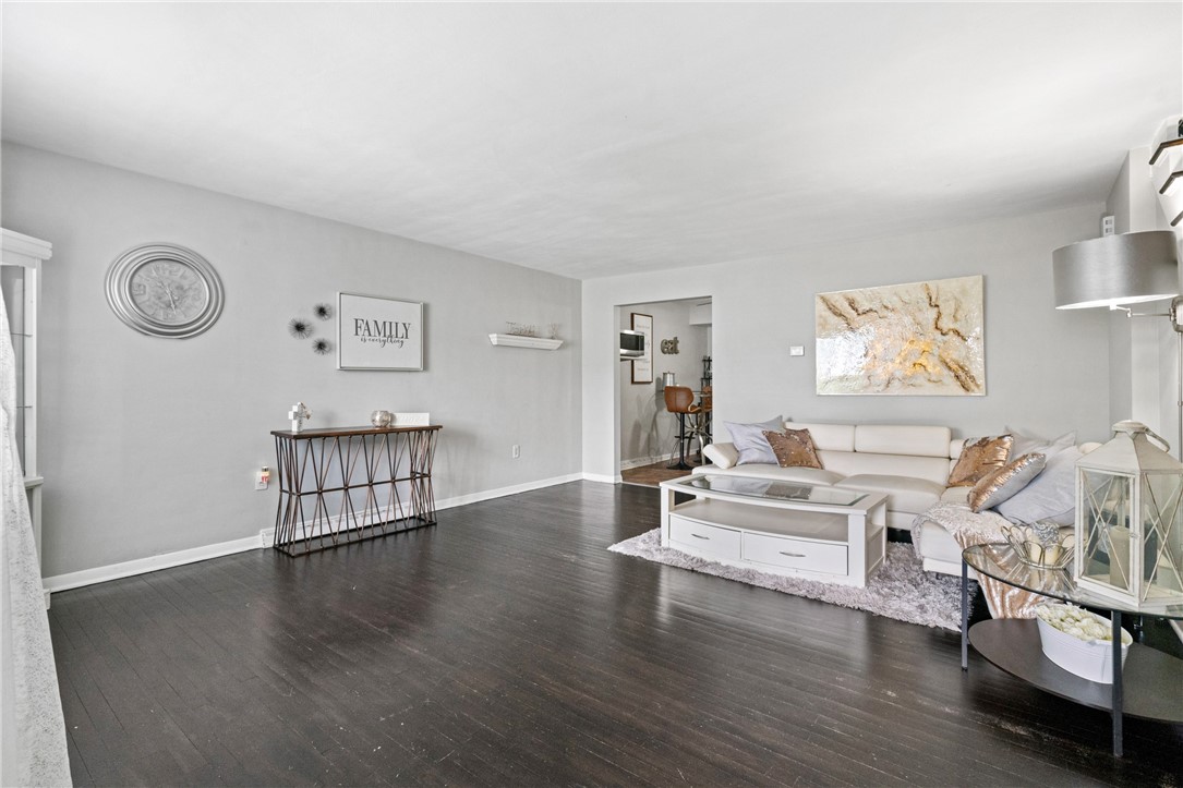 330 Duss Ave