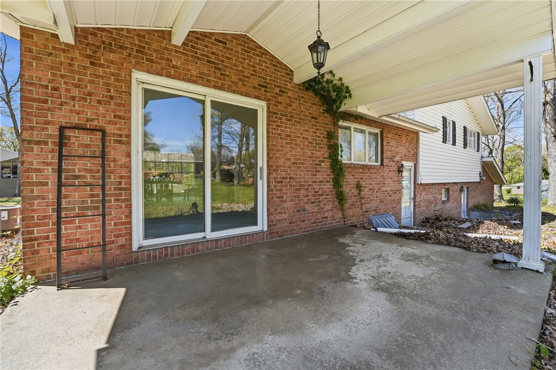 1908 Memorial Dr