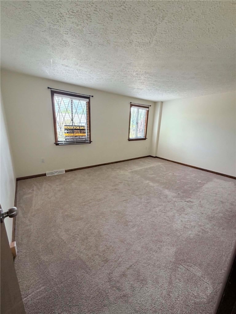 647 Sunset Circle