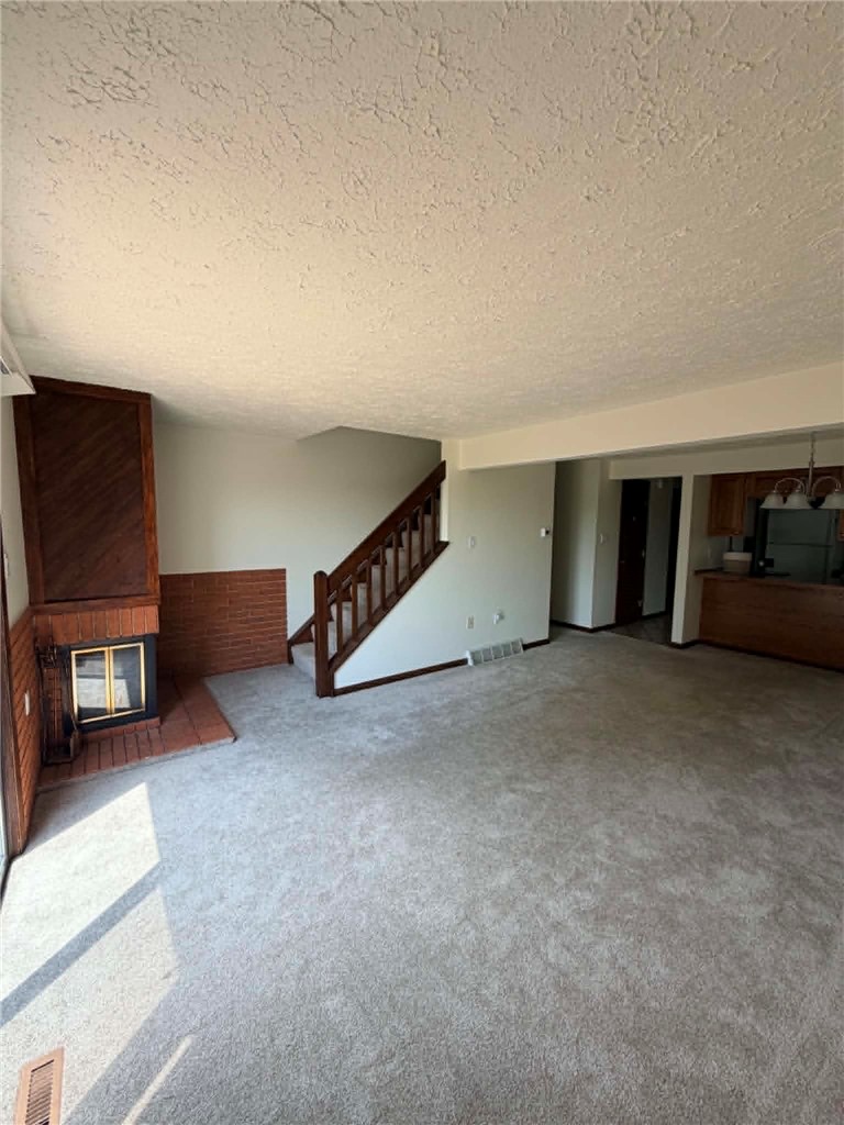 647 Sunset Circle