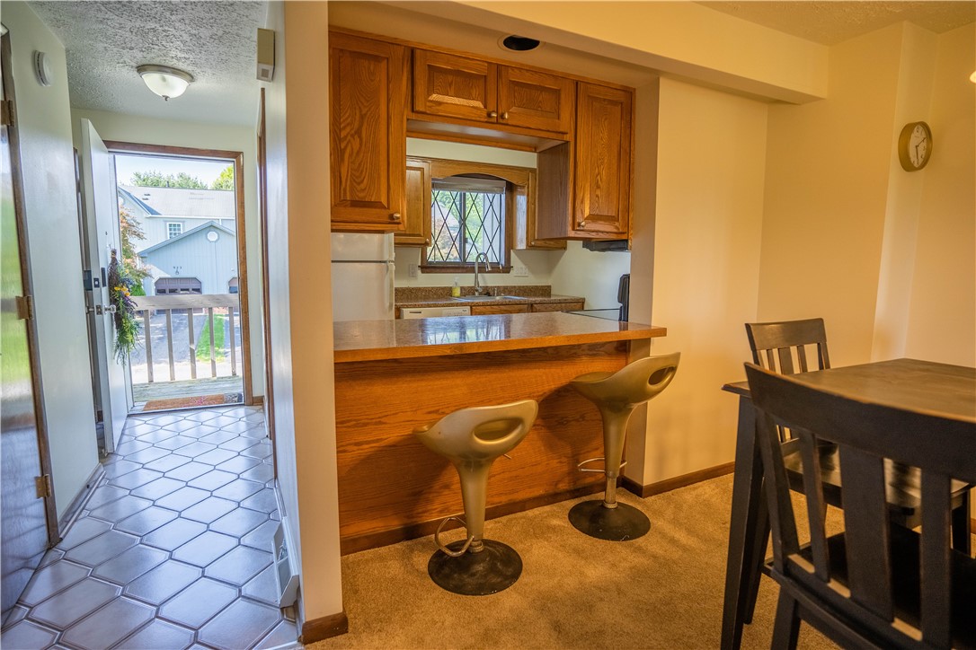 647 Sunset Circle