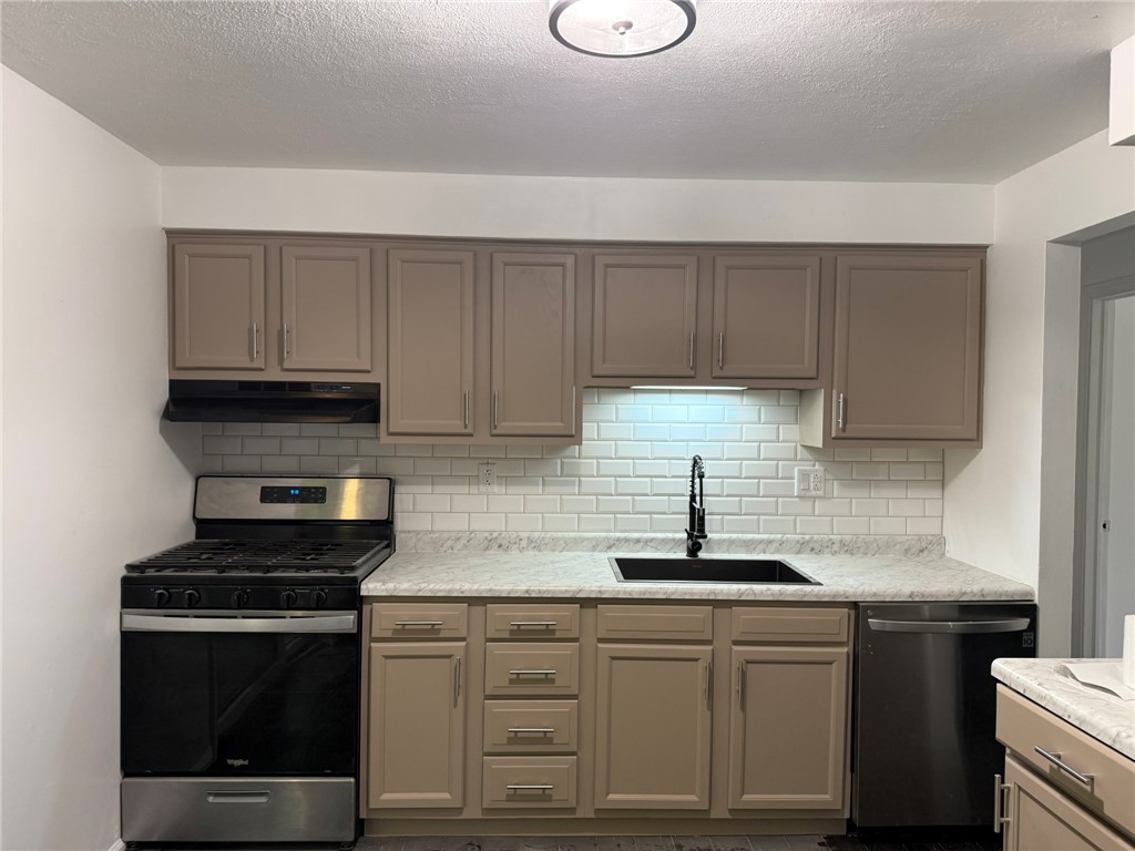 308 Cortez Dr