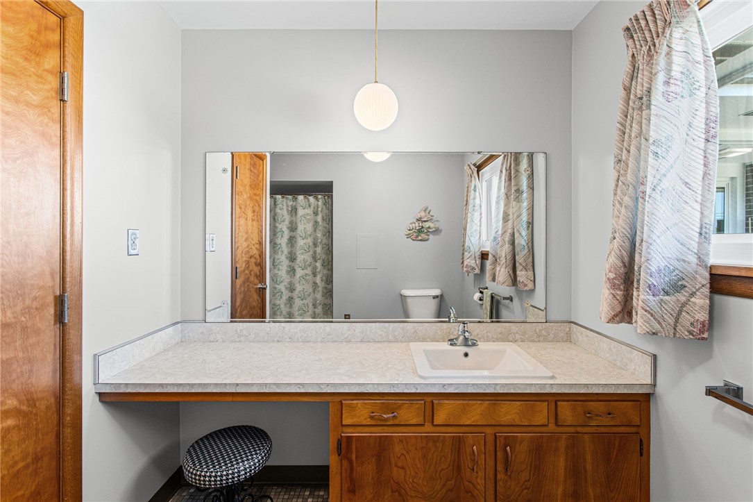 130 James Dr