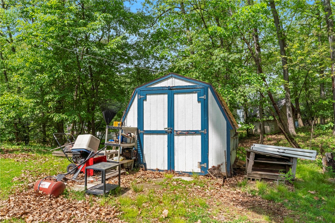 15 Pine Ct