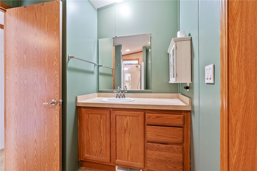 15 Pine Ct
