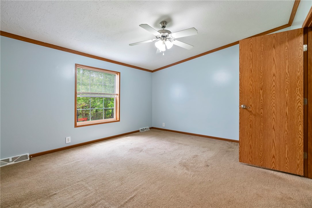 15 Pine Ct