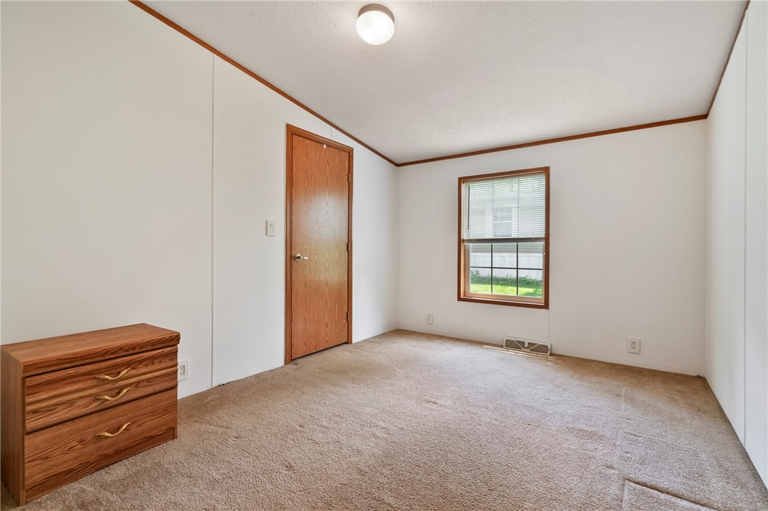 15 Pine Ct