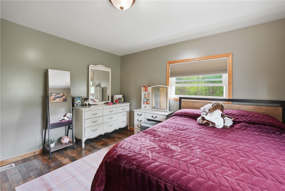 471 Sharon Bedford Rd