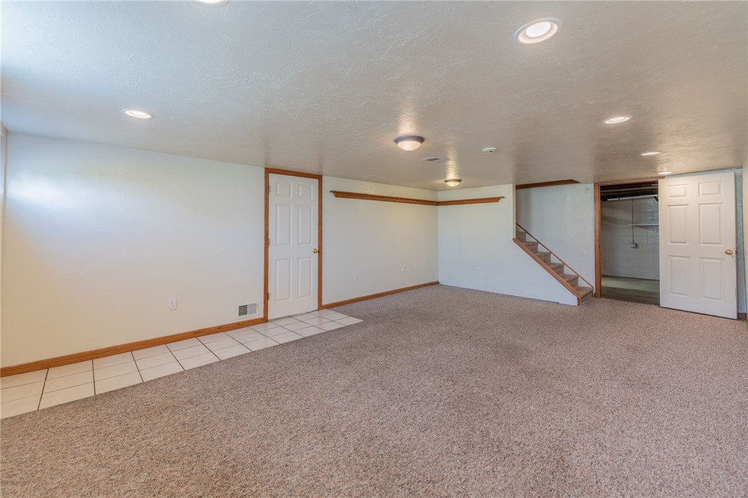 1361 Marcia Dr