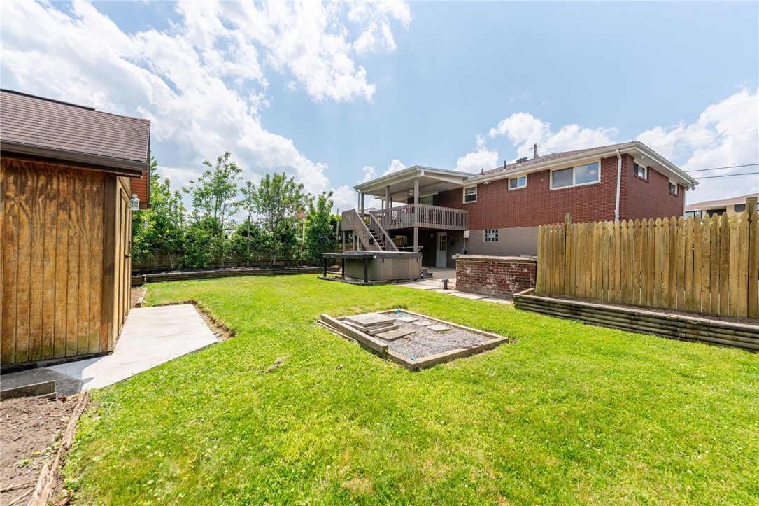 1361 Marcia Dr