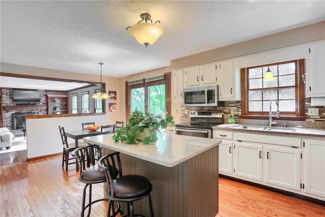 5124 Bronwyn Ct
