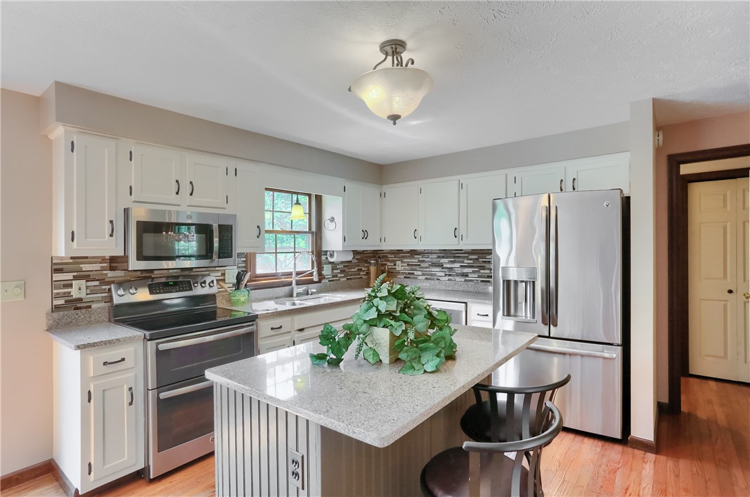 5124 Bronwyn Ct
