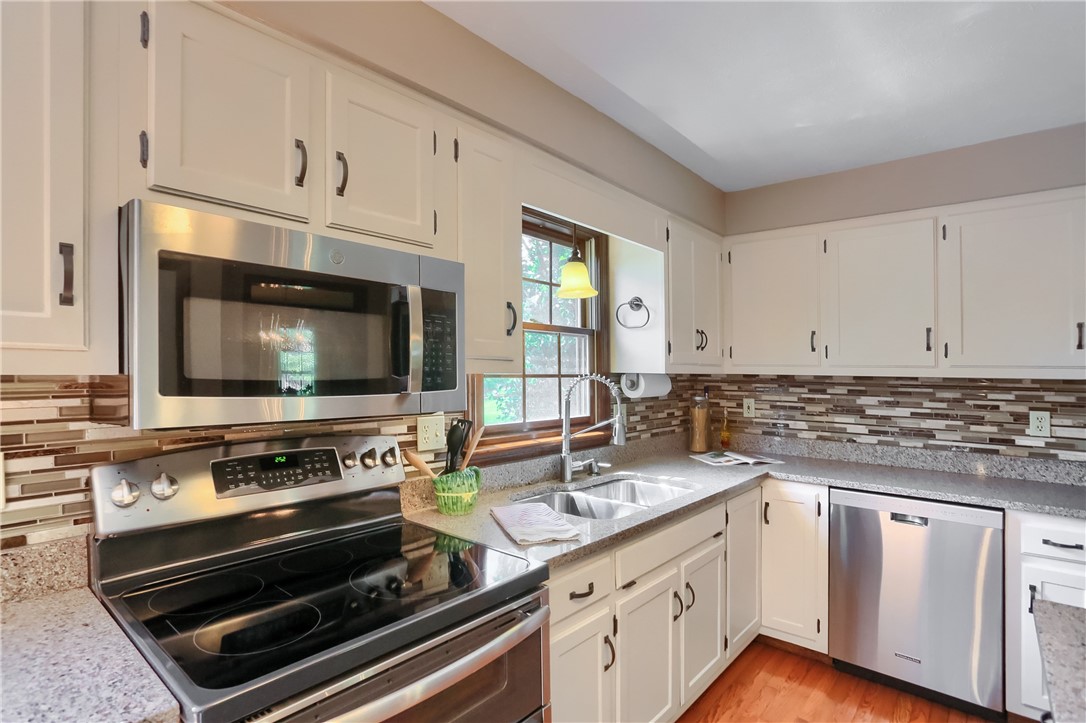 5124 Bronwyn Ct