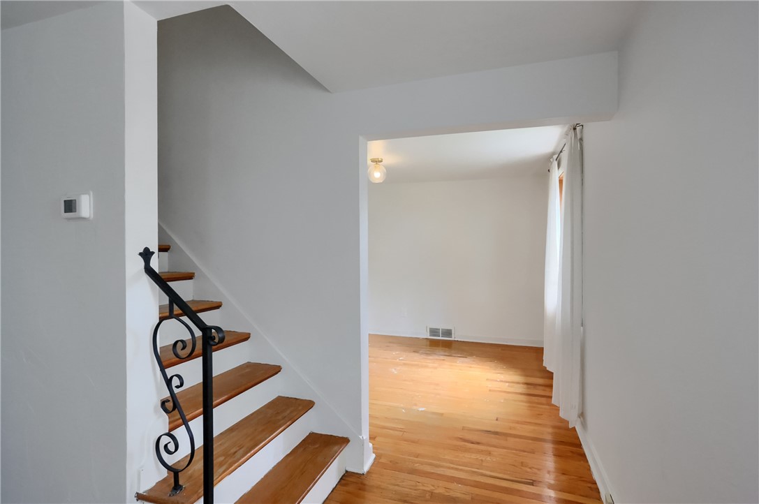 1816 Kiralfy Ave.