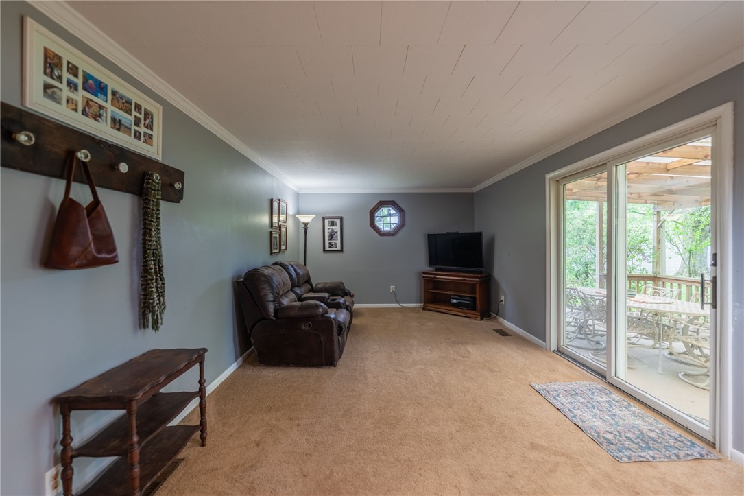 123 Southview Dr