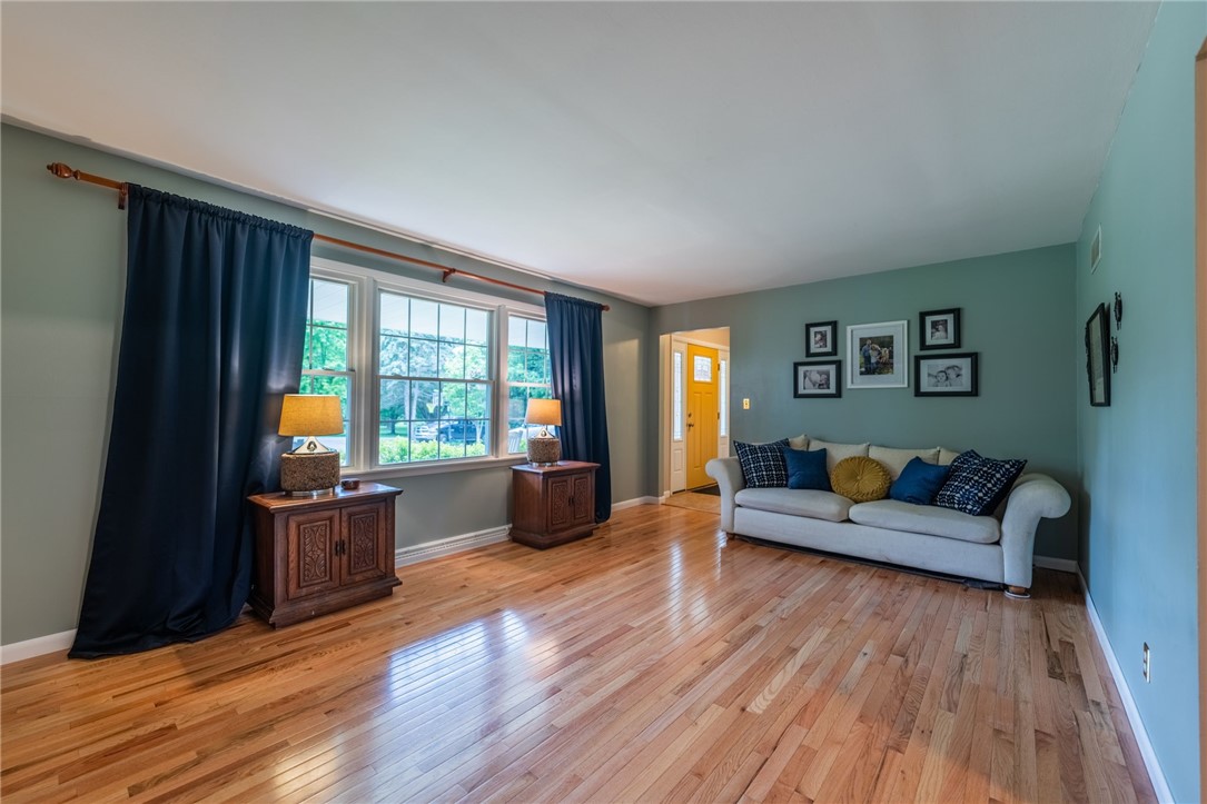 123 Southview Dr