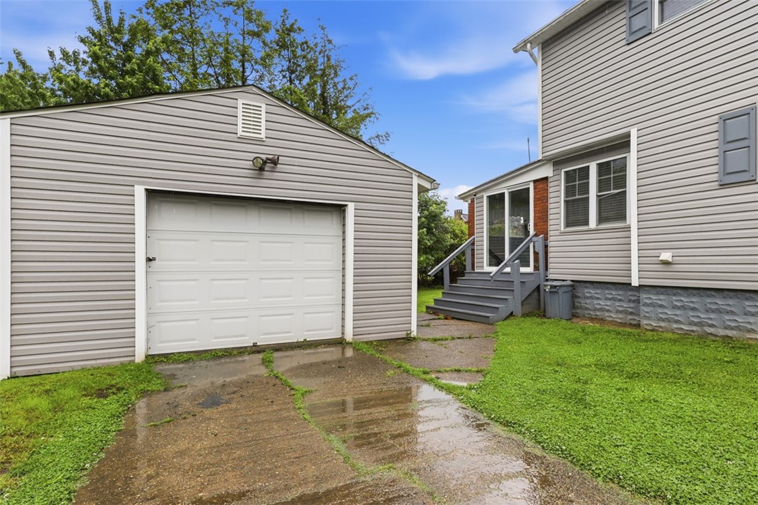 210 Perry Ave