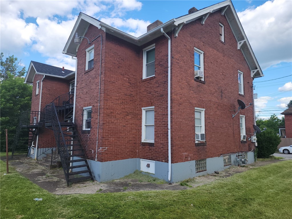 816-822 Crawford Ave